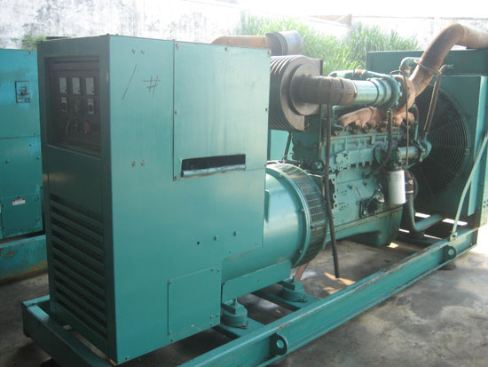 昌宁租赁发电机- 发电机碳刷磨损的原因是什么