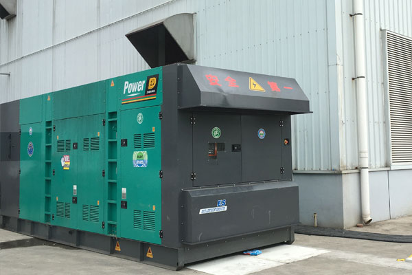 昌宁燃油滤清器的更换流程是怎样的？