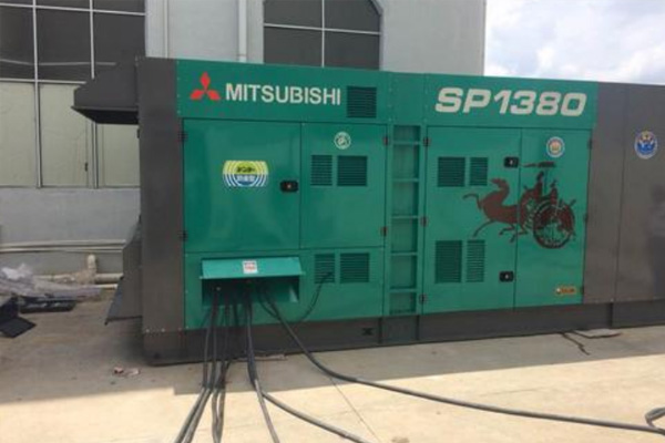 昌宁为什么有些柴油发电机组的输出电压可以调节？