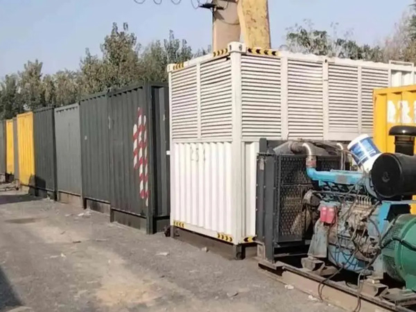 昌宁200KW柴油发电机机组每小时油耗是多少？